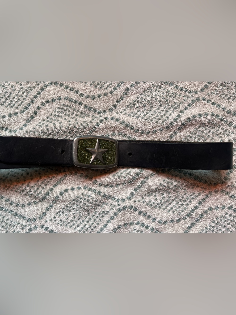 Woman’s vintage  Black genuine  Leather Retro Belt w/ sparkle Green Star Buckle